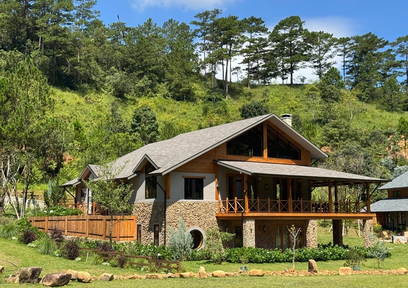 Laan Dalat Retreat